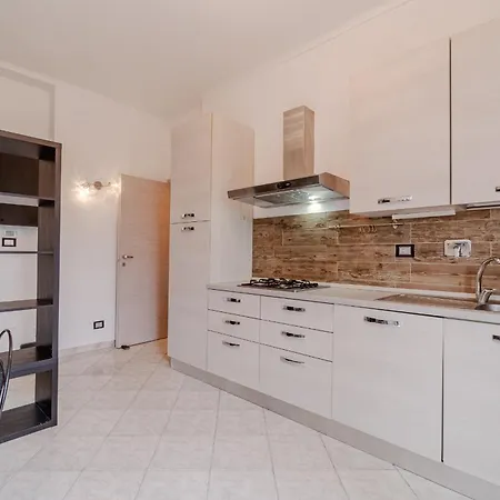 Guesthost - North Cozy Nest Apartman *